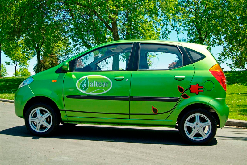 Illustration for article titled Maya 300: The Electric Car ExxonMobil Wants You To Drive